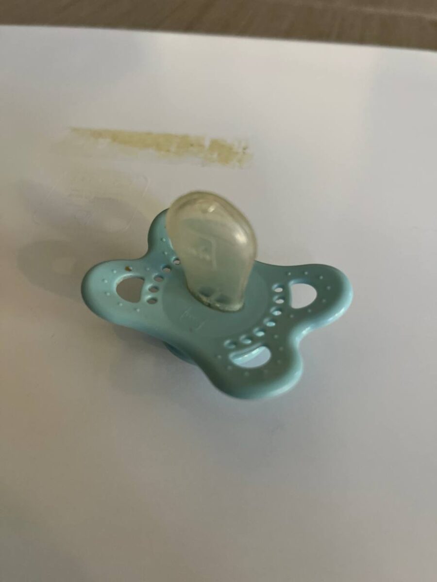 מוצץ סיליקון לתינוק בצבע טורקיז – תמונה 3