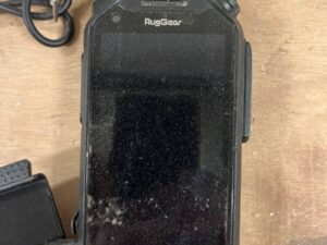 סמארטפון RugGear עמיד במיוחד לתנאי שטח